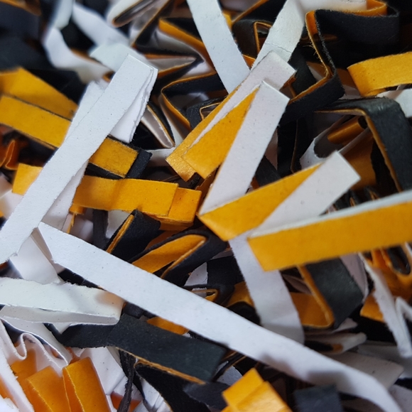 🎃 CLEARANCE Halloween Paper Shred 0.11kg 4 oz 113g - Picture 4 of 8